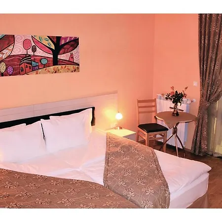 Dom wakacyjny Seven-bedroom Holiday In