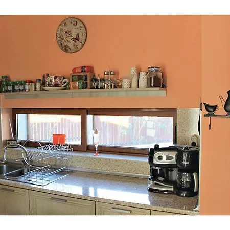 Seven-bedroom Holiday In Dom wakacyjny Medovo