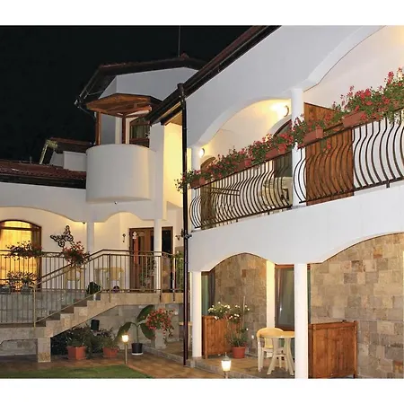 Seven-bedroom Holiday In Dom wakacyjny *