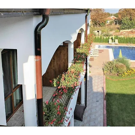 Seven-bedroom Holiday In