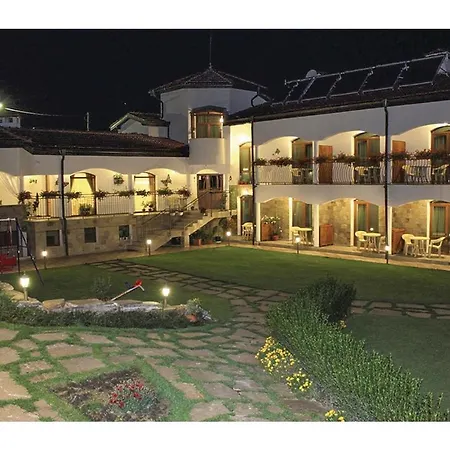 Nyaraló Seven-bedroom Holiday In